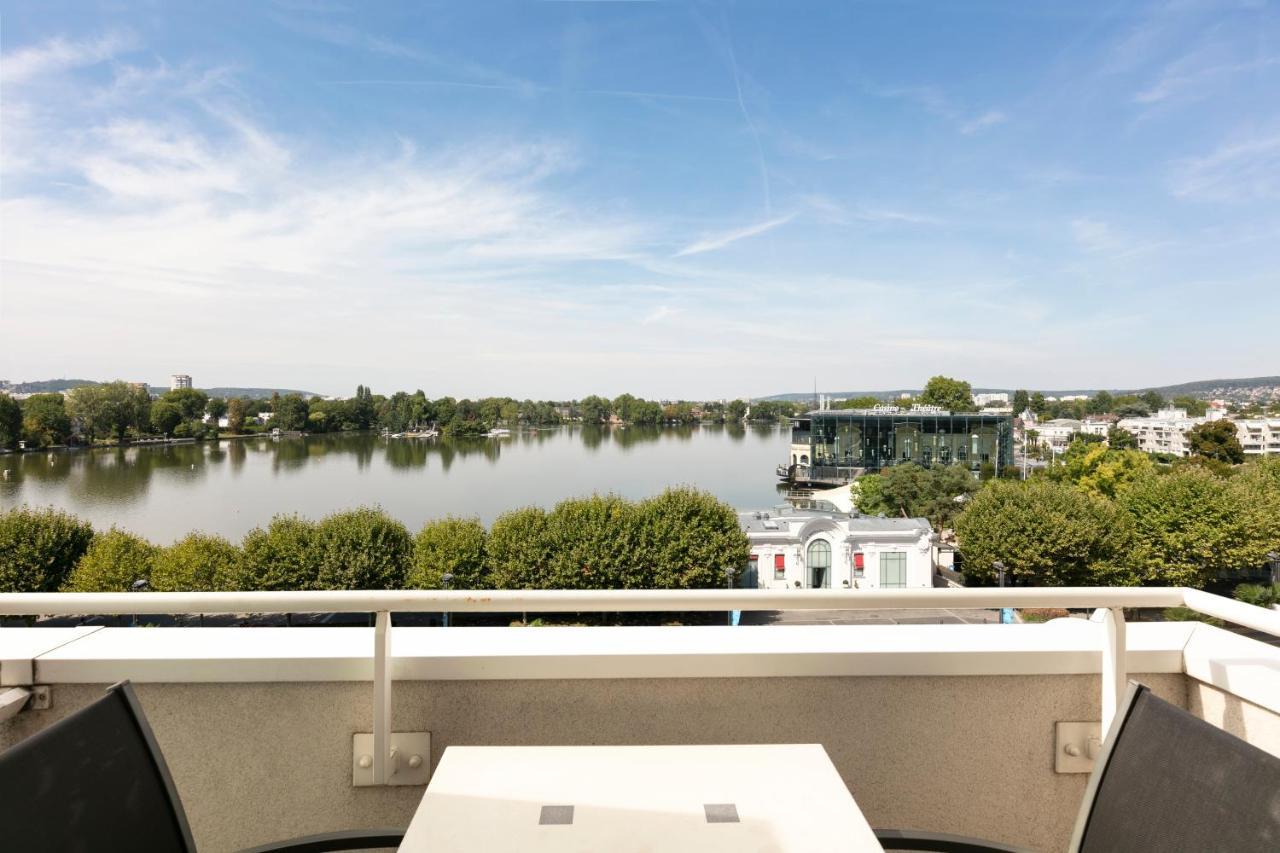 Chambre Supérieure avec Balcon - Côté Lac et Accès Casino & Spa - Située dans l'Extension de l'Hôtel